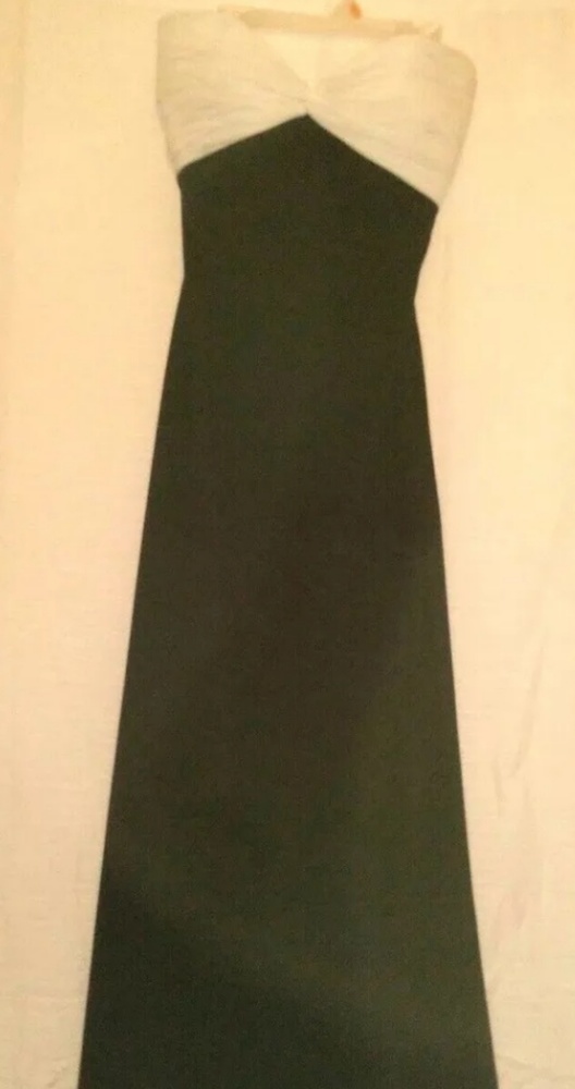 Cachet  formal gown  blk & white sz 10  strapless 